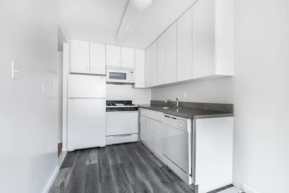 75-23 113 Street #3J, Queens, NY 11375