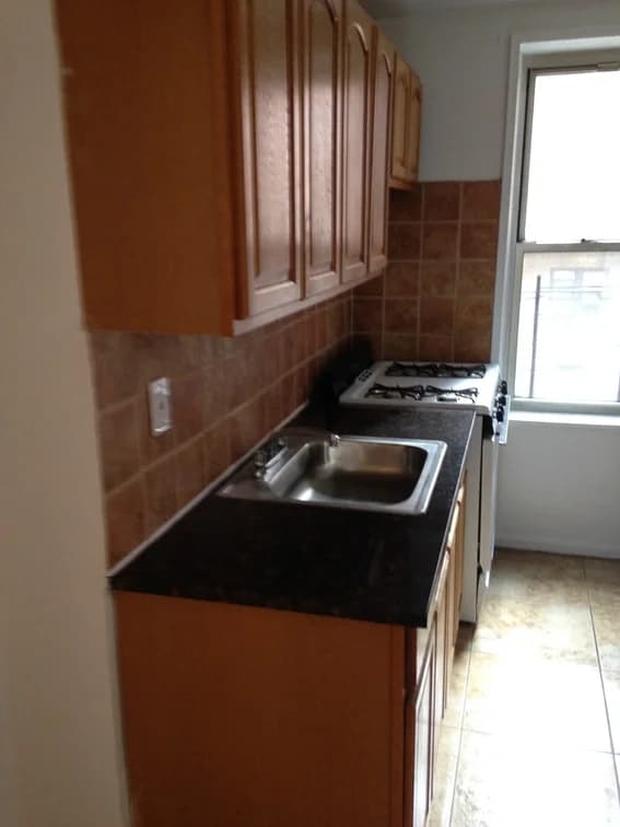 65-62 Saunders St #3A, Queens, NY 11374 apartment_kitchen 1