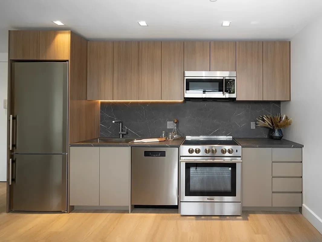 69-65 Yellowstone Boulevard #1014, Queens, NY 11375 apartment_kitchen 1