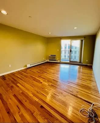 118-82 Metropolitan Avenue #5-E, Queens, NY 11415