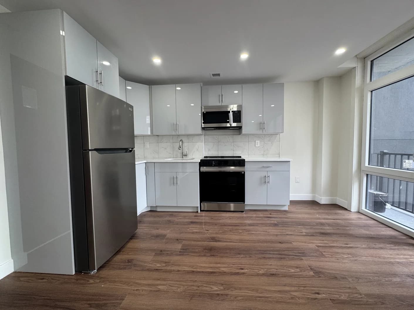 166-13 91 Avenue #4A, Queens, NY 11432 - Image 1