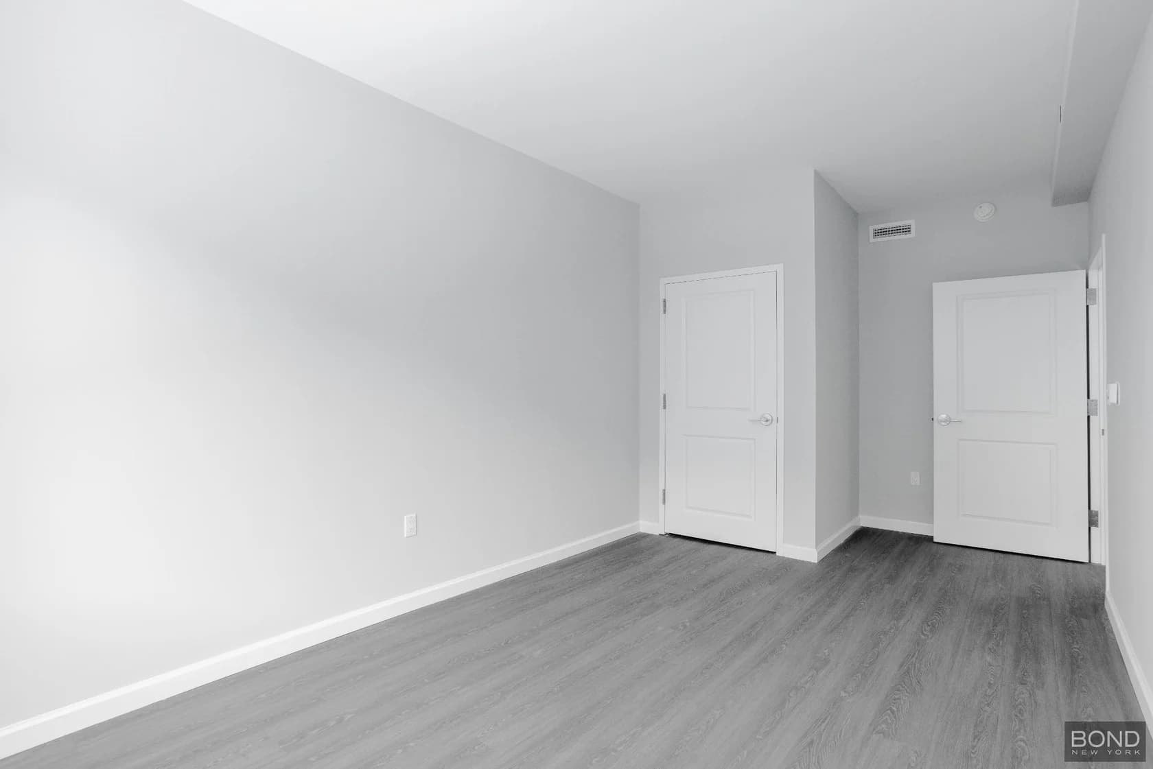 183-03 Hillside Avenue #2F, Queens, NY 11432 apartment_bedroom_room 1