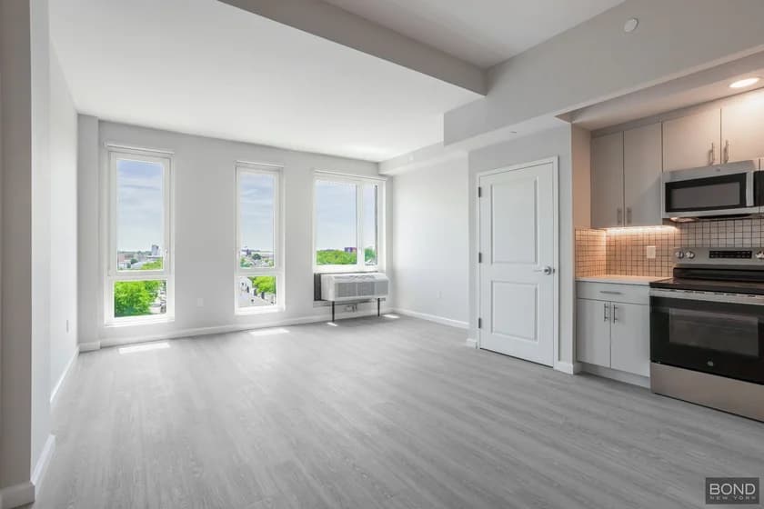 183-03 Hillside Avenue #3C, Queens, NY 11432