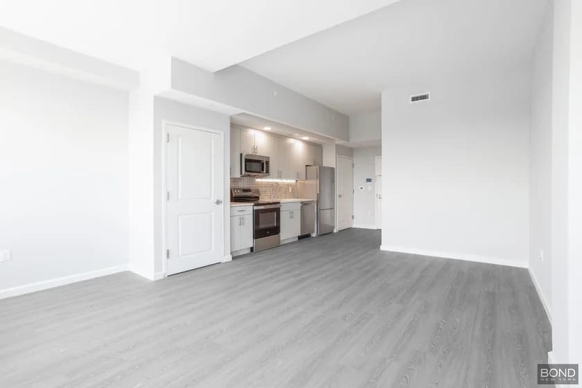 183-03 Hillside Avenue #3C, Queens, NY 11432