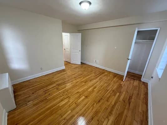 143-09 Barclay Avenue #2G, Queens, NY 11355