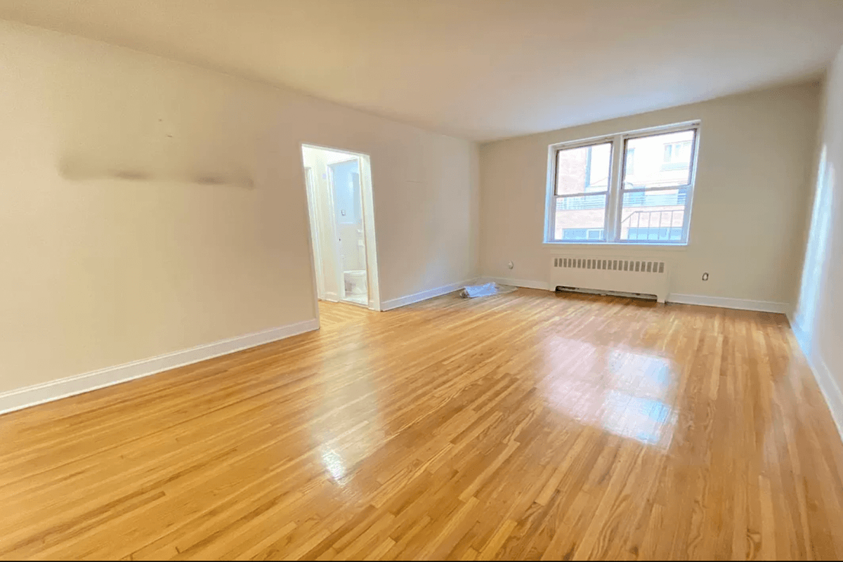 143-09 Barclay Avenue #3A, Queens, NY 11355 100
