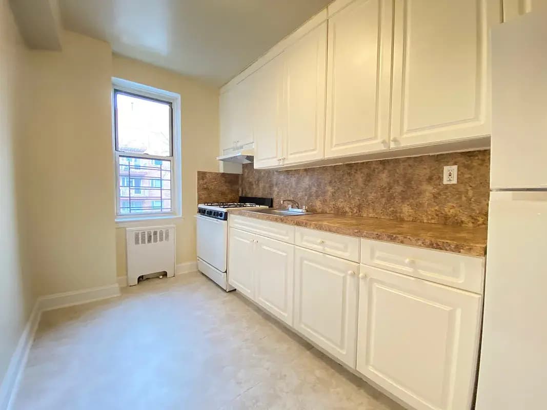 143-23 Barclay Avenue #1B, Queens, NY 11355