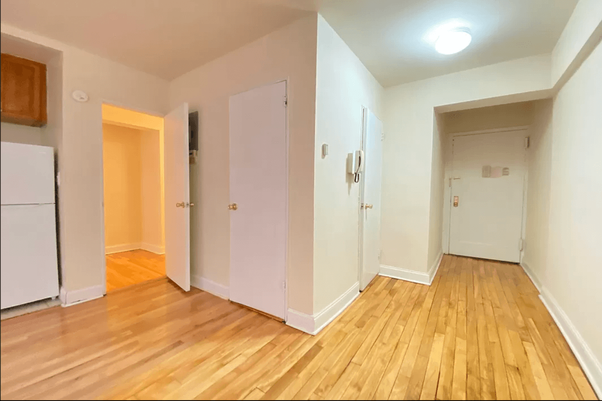 143-16 Barclay Avenue #1C, Queens, NY 11355