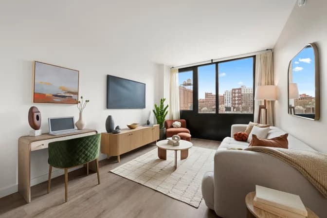 166-20 90 Avenue #823N, Queens, NY 11432
