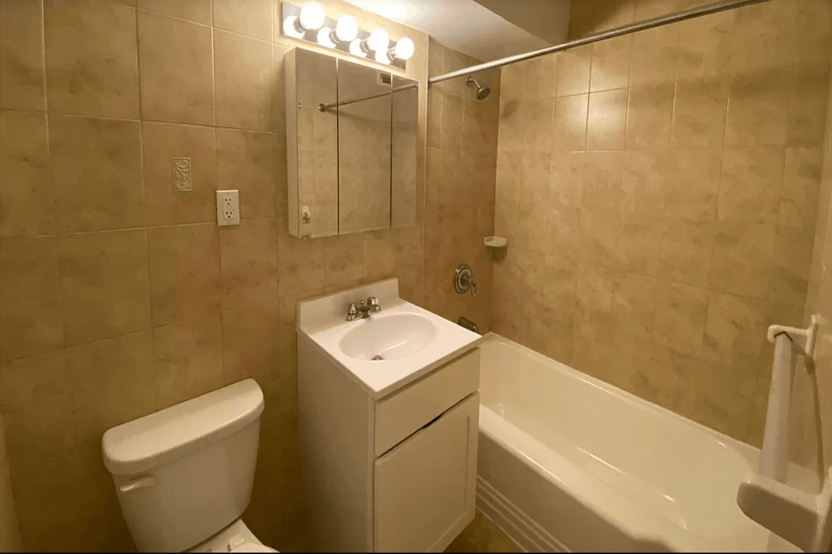 172-70 Highland Avenue #7R, Queens, NY 11432