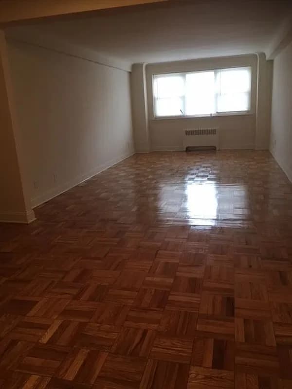 166-05 Highland Avenue #3V, Queens, NY 11432 apartment_living_room 1