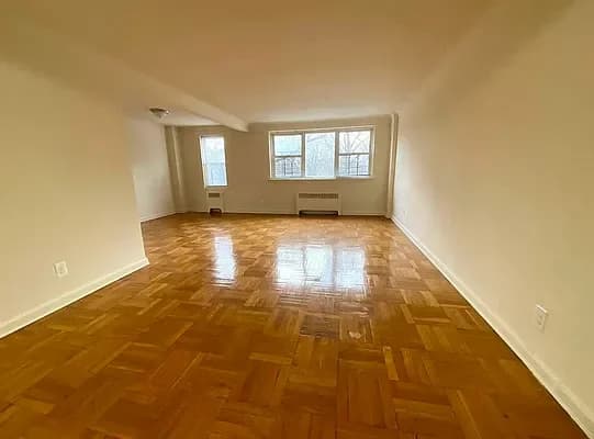 166-05 Highland Avenue #4R, Queens, NY 11432 apartment_living_room 1