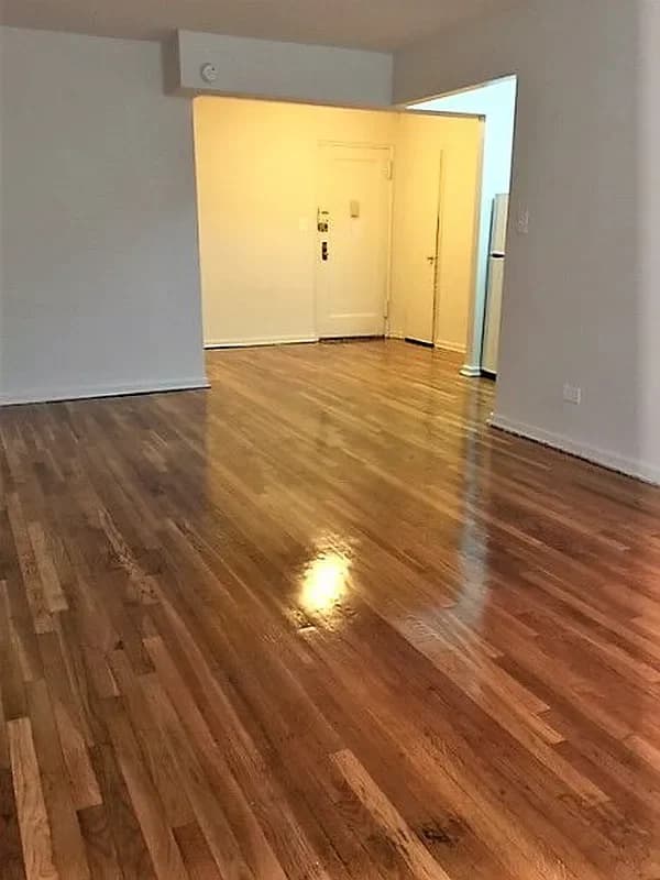 178-60 Wexford Terrace #5A, Queens, NY 11432 apartment_living_room 1