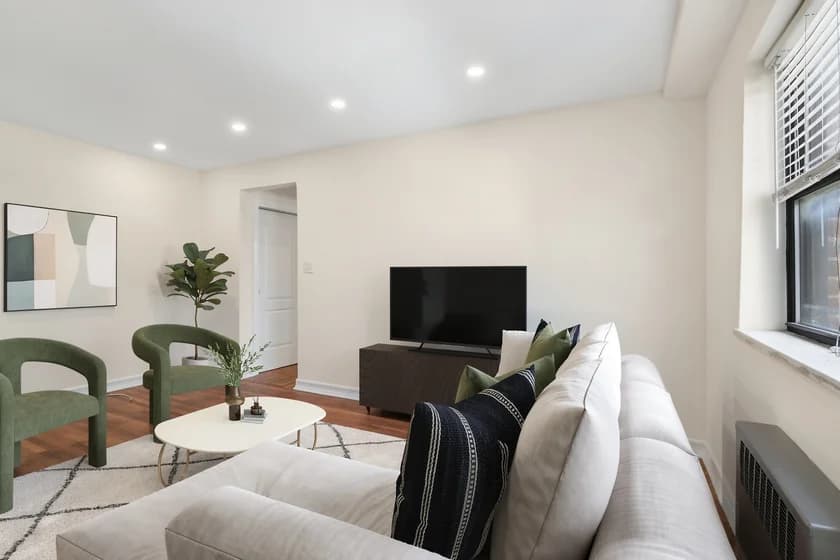 25-10 31 Ave #2J, Queens, NY 11106 - Image 1