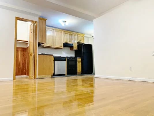 18-20 21 Avenue #1C, Queens, NY 11105 - Image 1