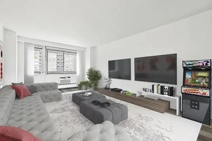 104-40 Queens Boulevard #18X, Queens, NY 11375