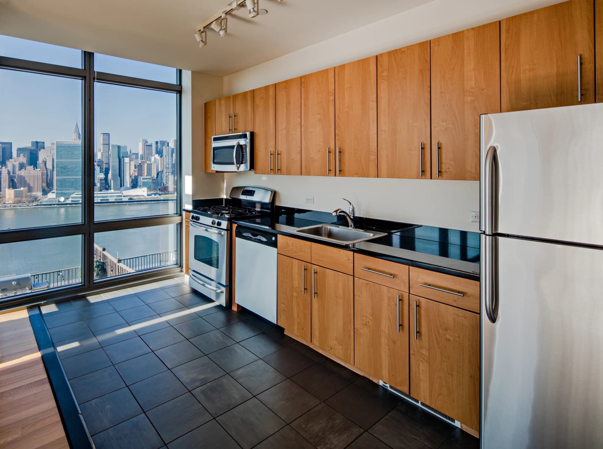 4-75 48 Avenue #6E, Queens, NY 11109