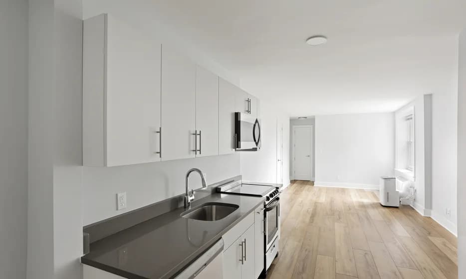 20-10 Seagirt Boulevard #03B, Queens, NY 11691 apartment_kitchen 1