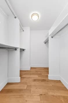 47-05 Center Boulevard #1705, Queens, NY 11109