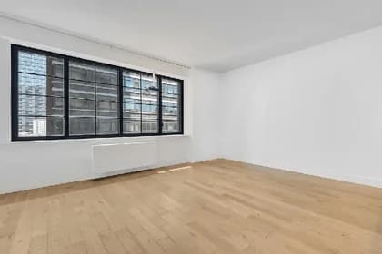 27-21 44 Drive #1105, Queens, NY 11101