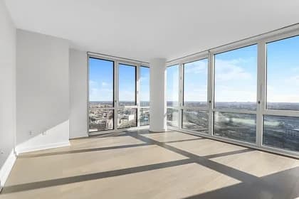 29-22 Northern Boulevard #2704, Queens, NY 11101