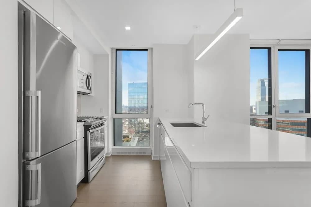 AltaLIC 29-22 Northern Boulevard #3303, Queens, NY 11101 apartment_kitchen 1