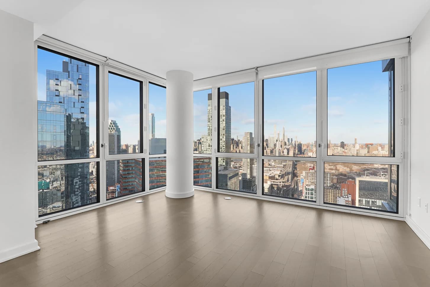 29-22 Northern Boulevard #PH1A-0, Queens, NY 11101