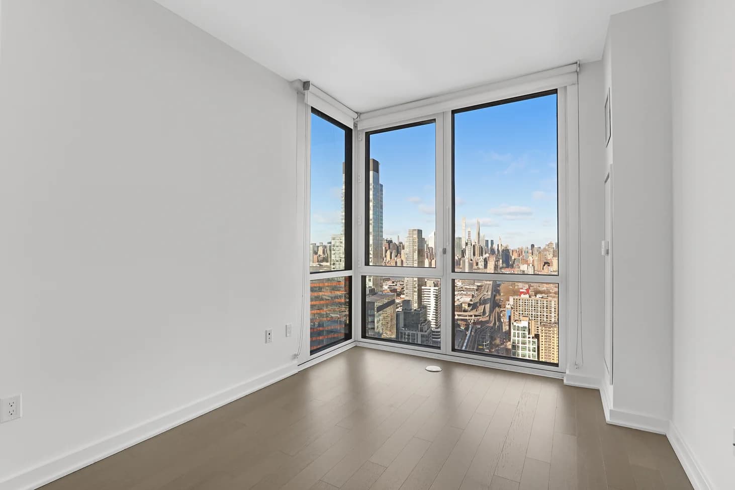29-22 Northern Boulevard #PH1A-0, Queens, NY 11101