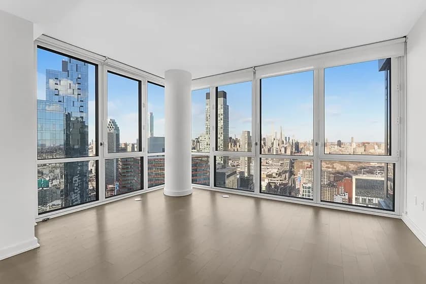 AltaLIC 29-22 Northern Boulevard #PH2A, Queens, NY 11101 apartment_living_room 1