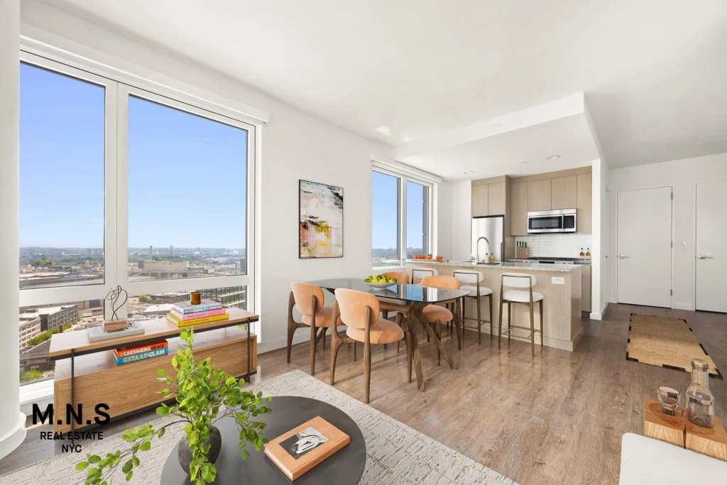22-44 Jackson Ave #3116, Queens, NY 11101 apartment_living_room 1