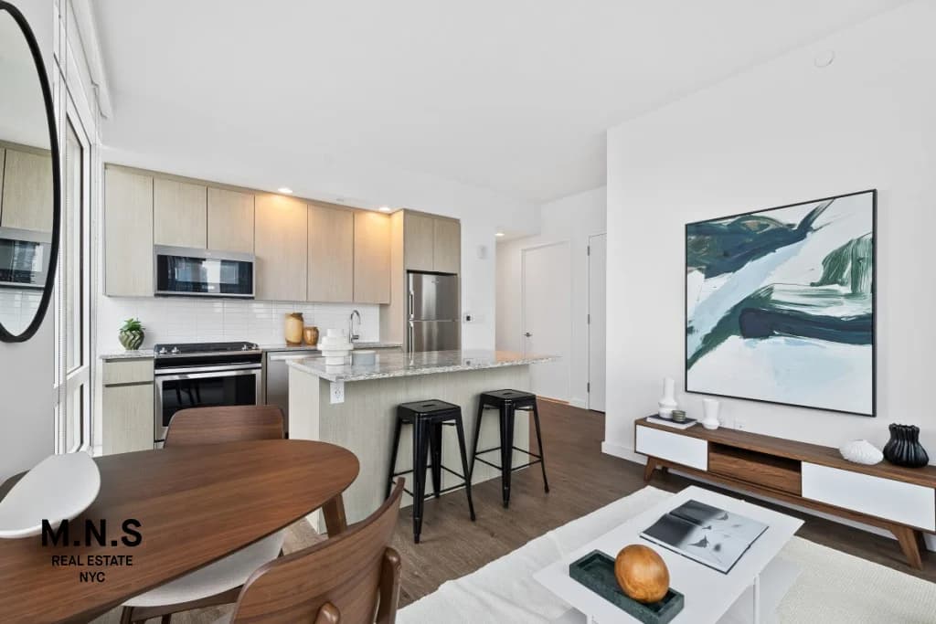 22-44 Jackson Ave #4513, Queens, NY 11101 apartment_living_room 1