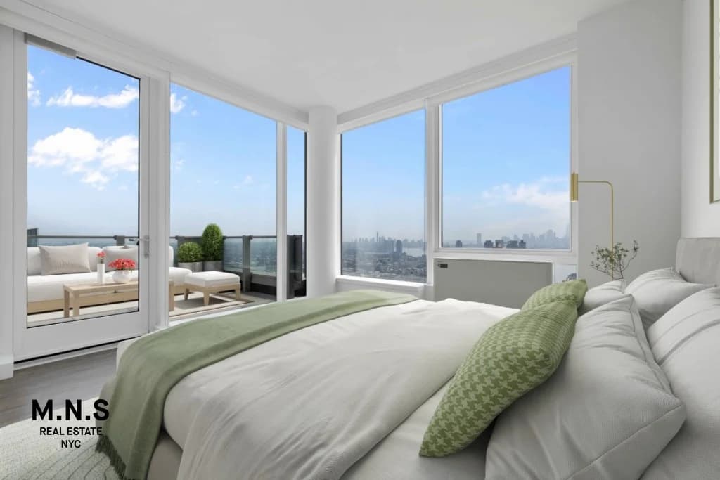 22-44 Jackson Avenue #811, Queens, NY 11101 apartment_bedroom_room 1