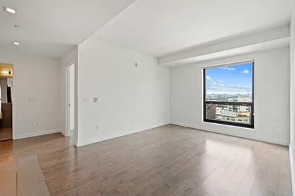 11-39 49 Avenue #1005, Queens, NY 11101