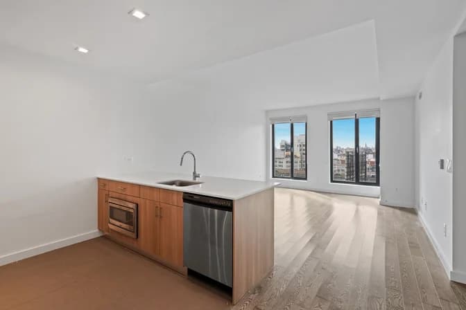 11-39 49 Avenue #409, Queens, NY 11101