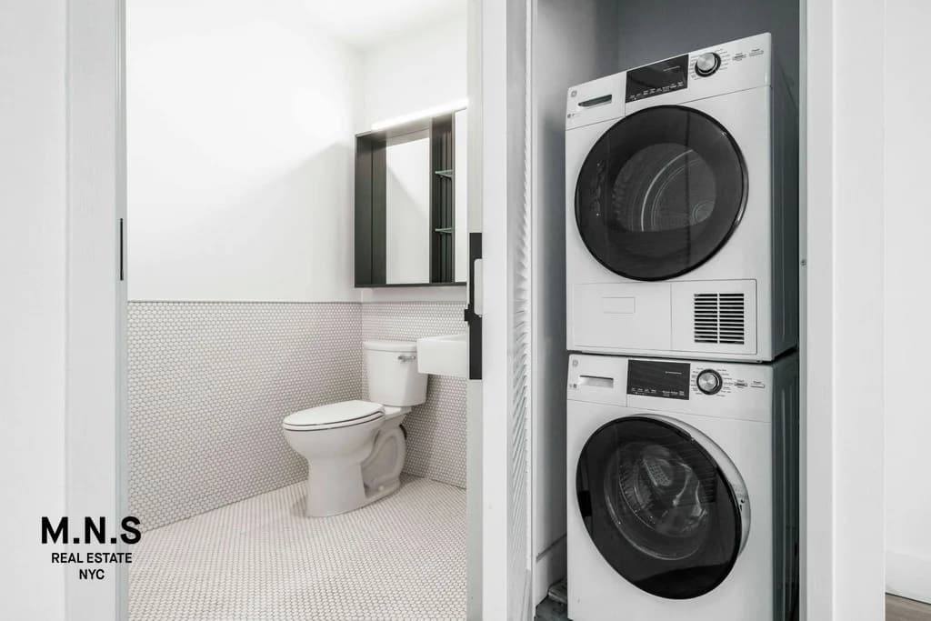 176 Woodward Avenue #230, Queens, NY 11385 apartment_washer_dryer 1