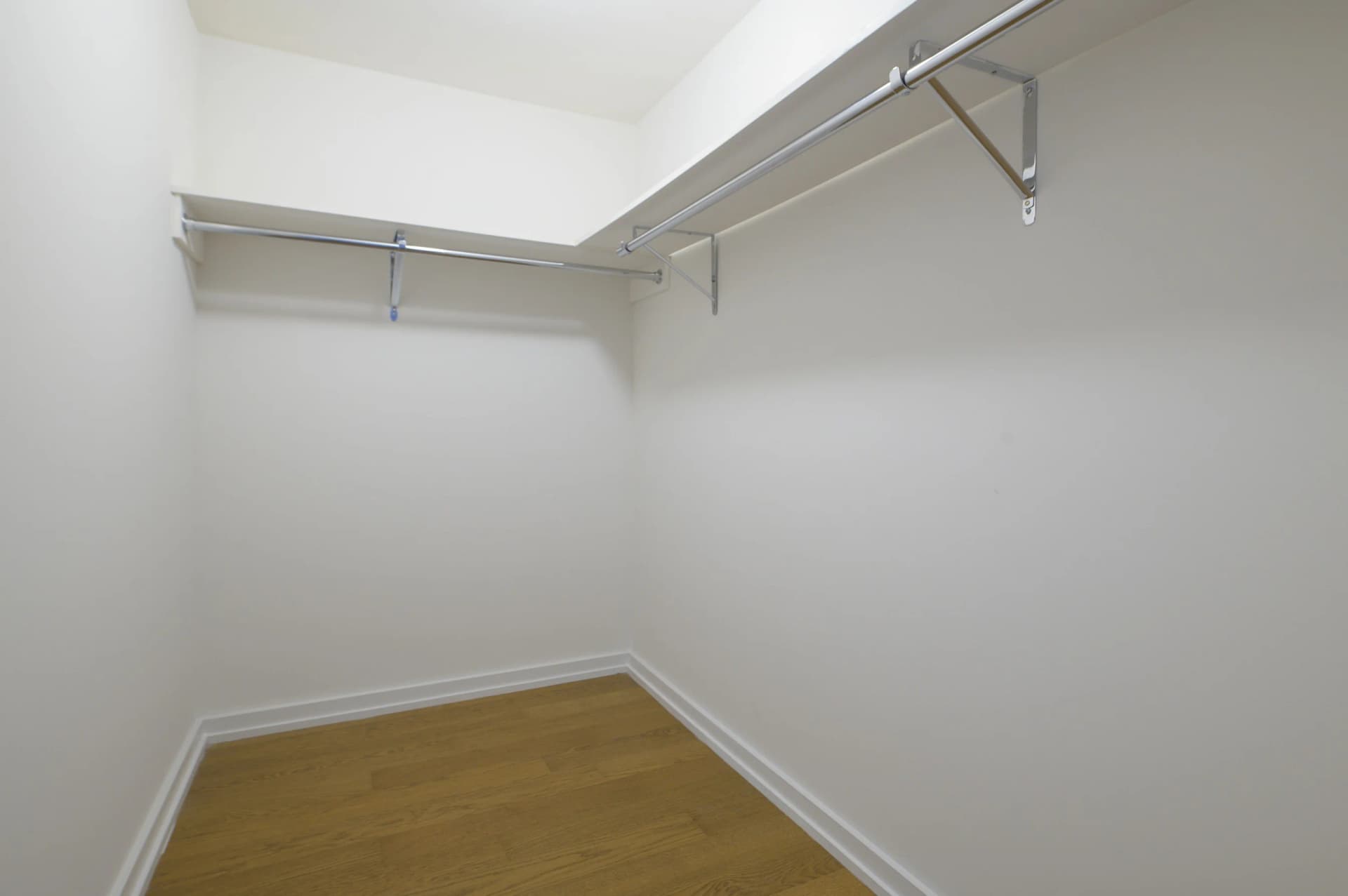 5-11 47 Avenue #03R, Queens, NY 11101 apartment_walk_in_closet 1