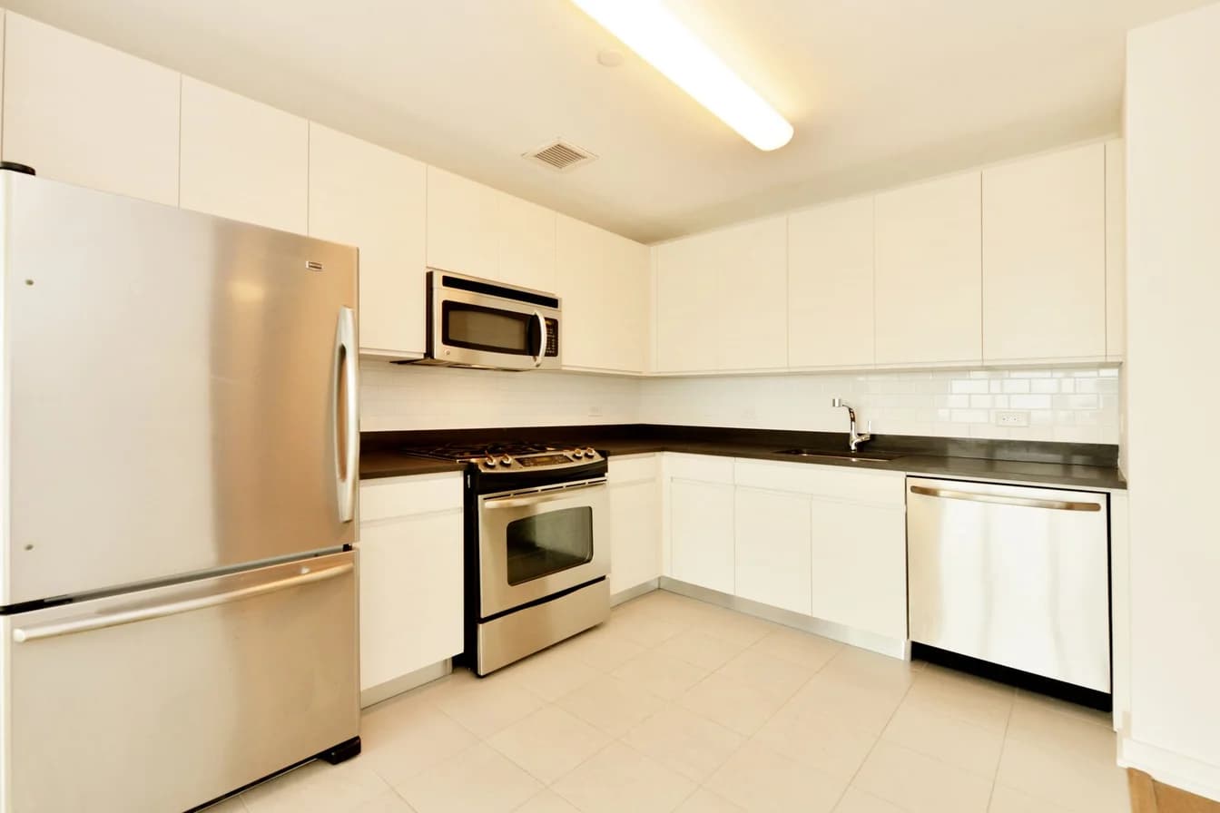 5-11 47 Avenue #05E, Queens, NY 11101 apartment_kitchen 1