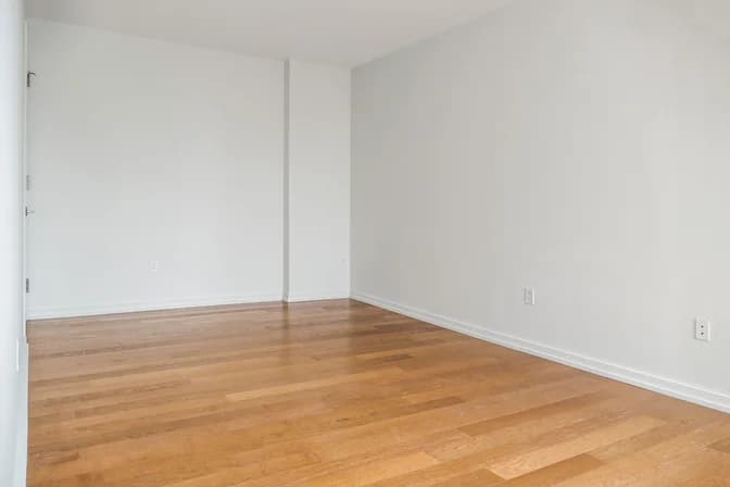 5-11 47 Ave #PHE, Queens, NY 11101