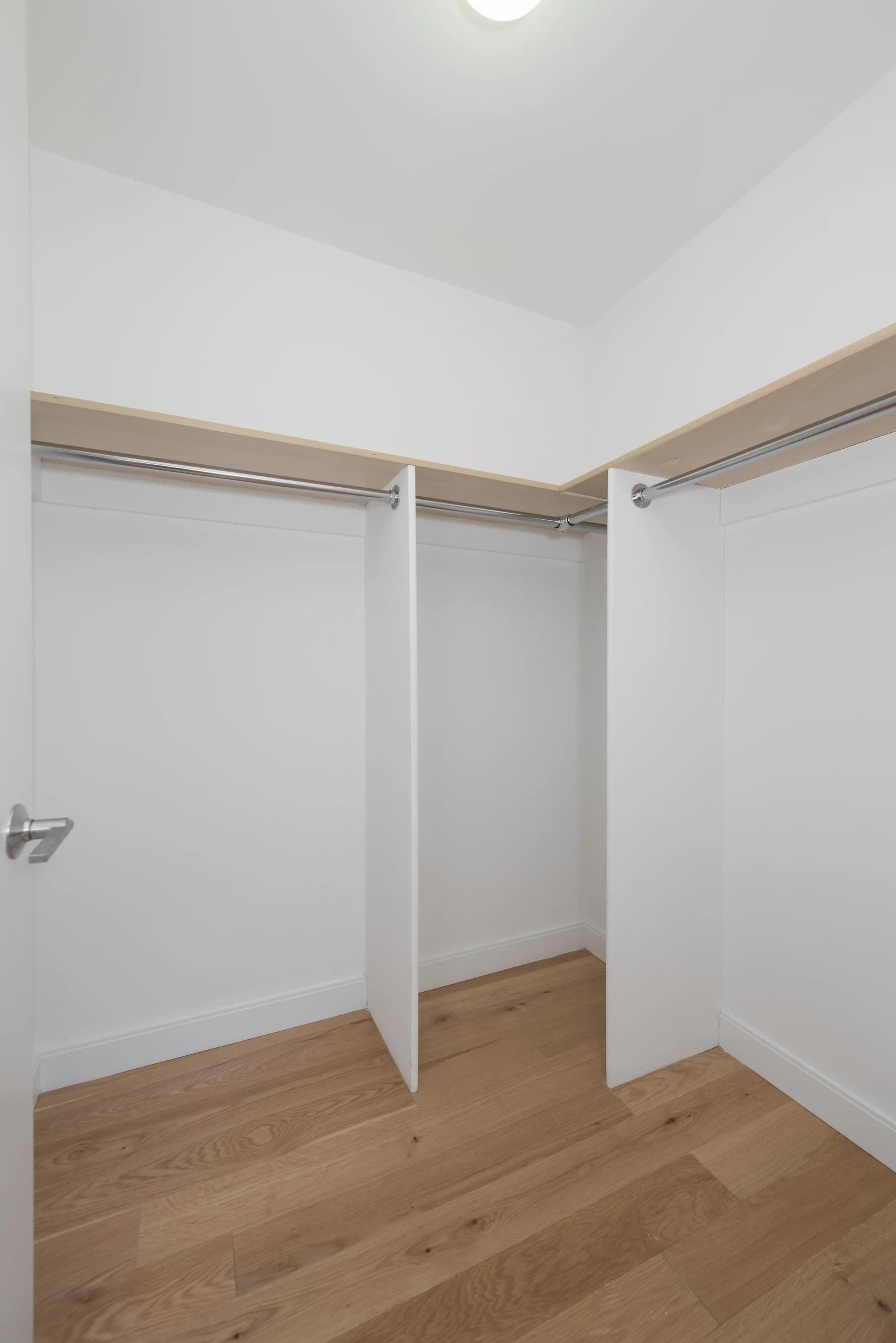 61-55 Junction Blvd #19J, Queens, NY 11374 apartment_walk_in_closet 1