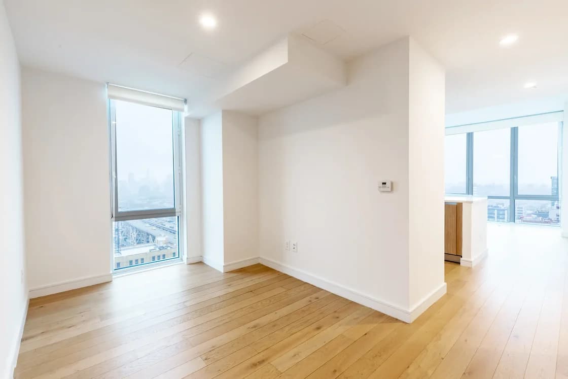 42-20 24 St #019C, Queens, NY 11101