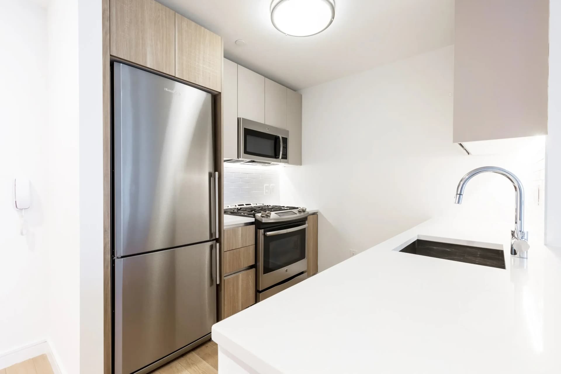 42-20 24 Street #039A, Queens, NY 11101 apartment_kitchen 1