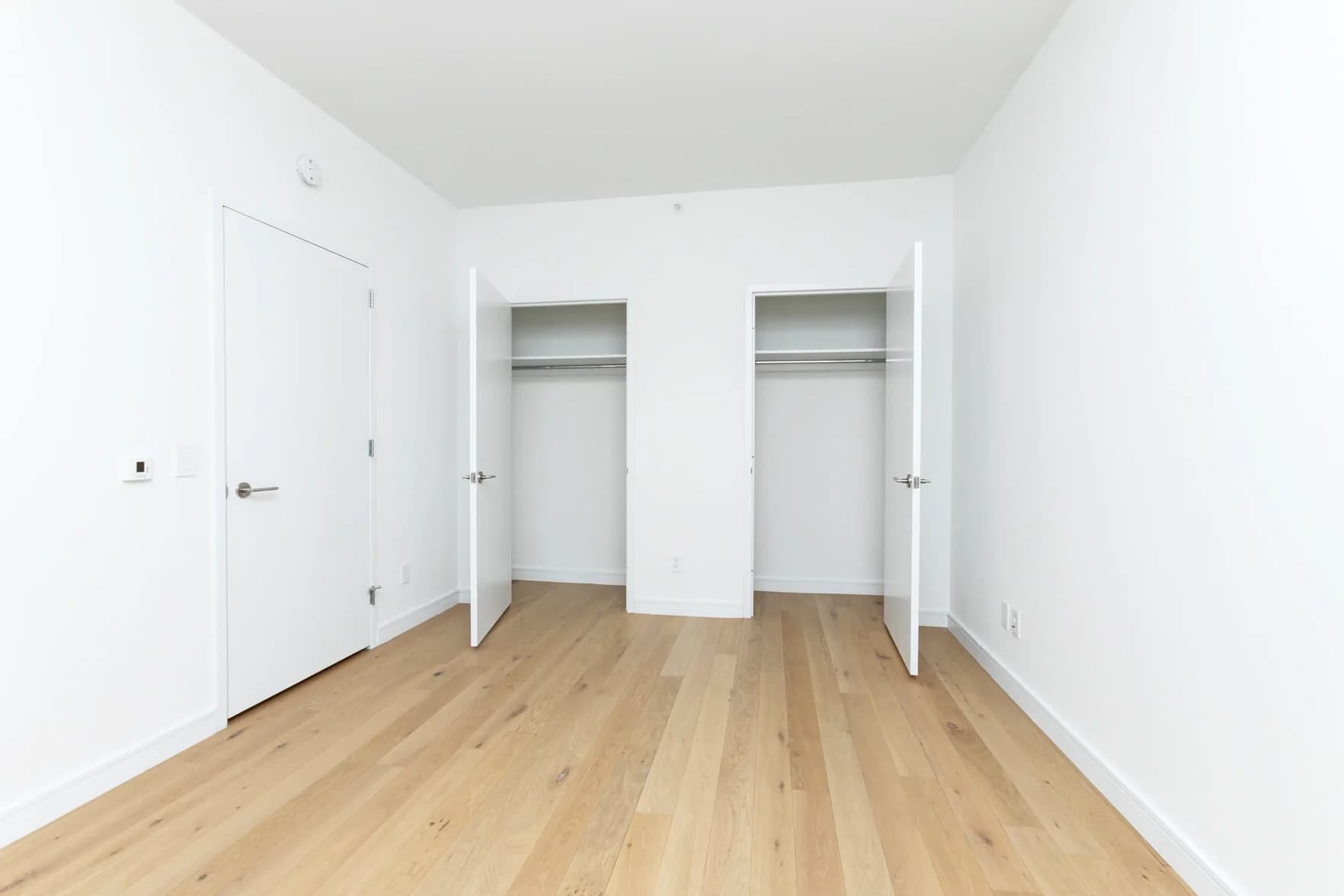 42-20 24 Street #PHK, Queens, NY 11101 - Image 1