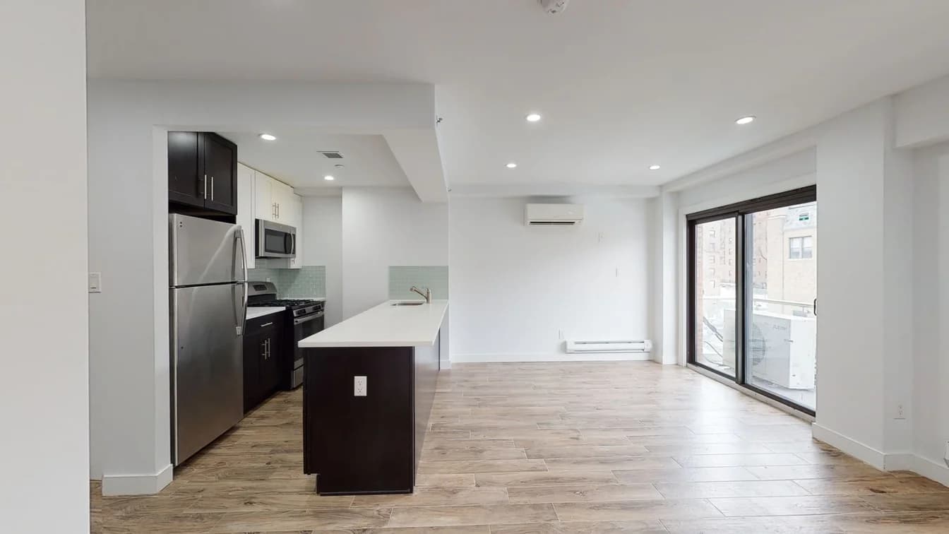 177-16 Wexford Terrace #401, Queens, NY 11432 apartment_living_room 1