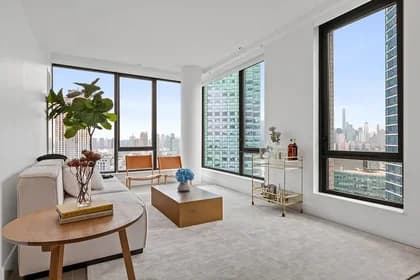 27-19 44 Drive #26C, Queens, NY 11101