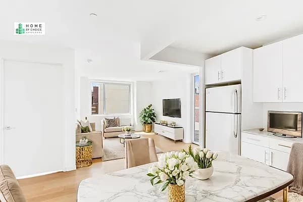 65-70 Austin Street #702, Queens, NY 11374 apartment_living_room 1