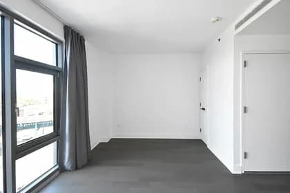 50-11 Queens Boulevard #PH-809, Queens, NY 11377