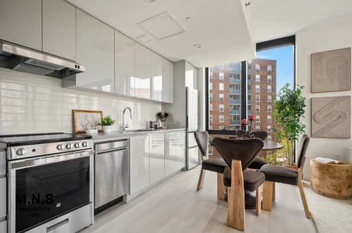 98-10 63 Road #2011, Queens, NY 11374