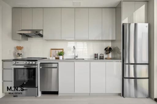 98-10 63 Road #2011, Queens, NY 11374