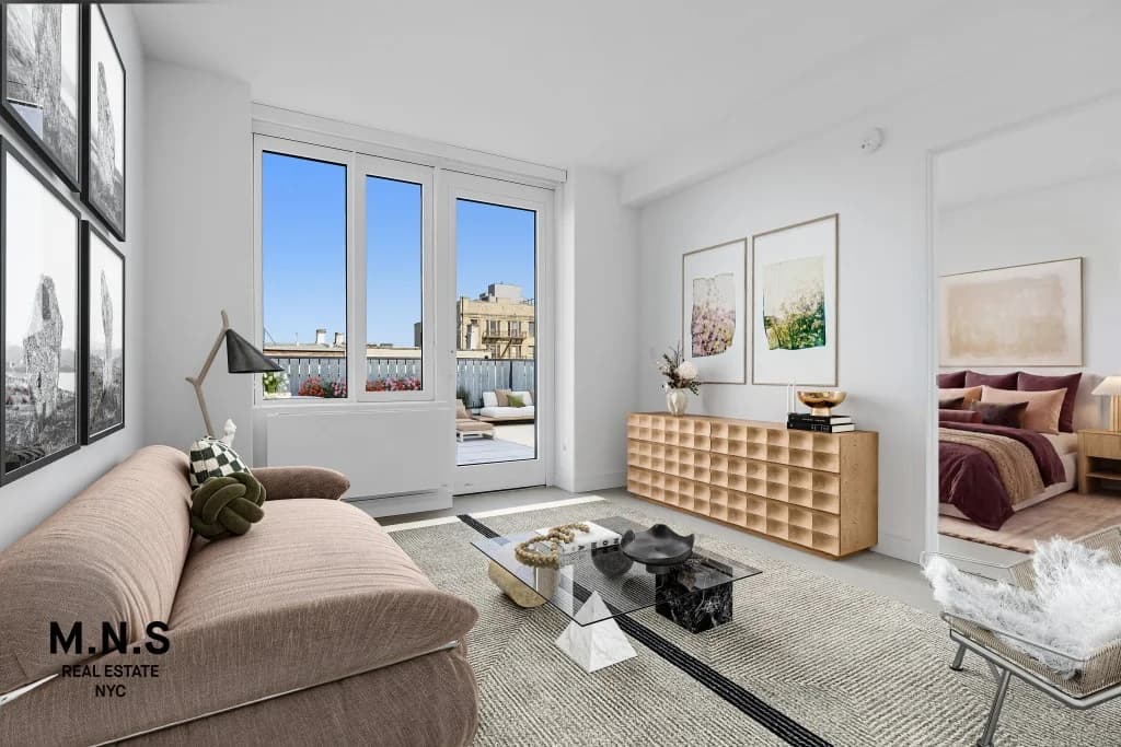 36-20 Steinway Street #PH4, Queens, NY 11101 apartment_living_room 1