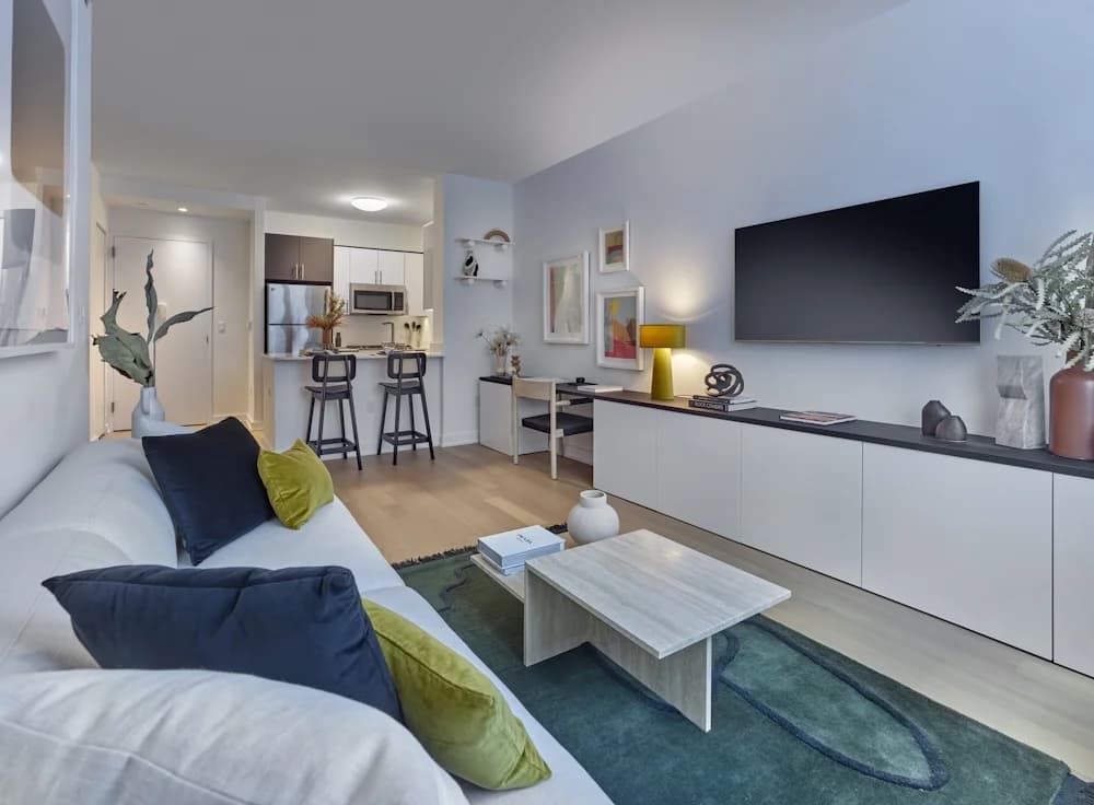 43-12 Hunter Street #1701, Queens, NY 11101 apartment_living_room 1